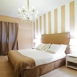 Petite Apartamento